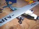 metalen F-18
